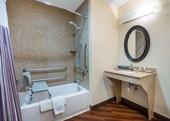La Quinta By Wyndham Auburn