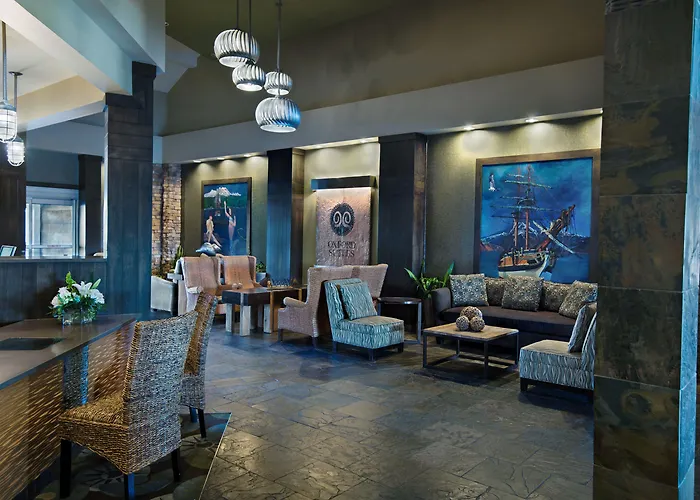 Oxford Suites Silverdale